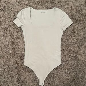 Abercrombie & Fitch Cream Short Sleeve Top